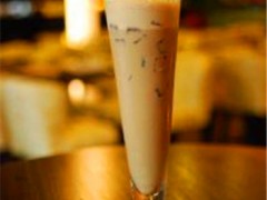 奶茶原料應(yīng)該怎么選購？買奶茶原料去哪里好？