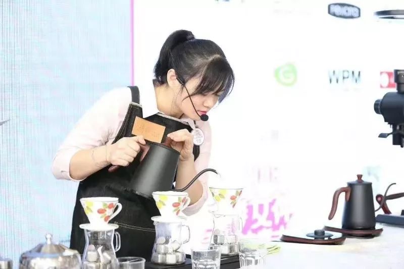 https://image.ipaiban.com/upload-ueditor-image-20191023-1571801094183089269.jpg