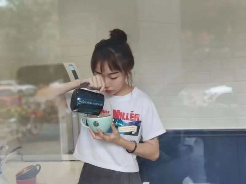 https://image.ipaiban.com/upload-ueditor-image-20191023-1571801288629016034.jpg