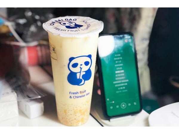 茶百道加盟費(fèi)多少官網(wǎng)，白領(lǐng)萬元投資的理想之選