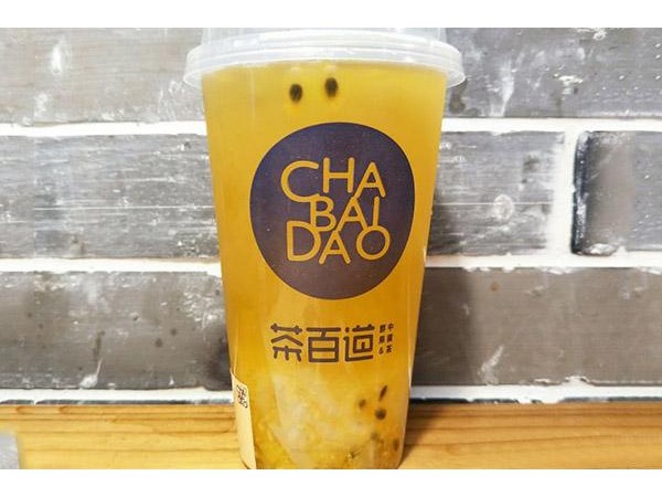 茶百道奶茶加盟店費(fèi)用，百萬加盟的背后