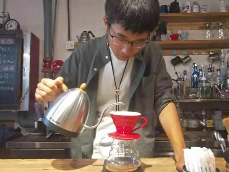 https://image.ipaiban.com/upload-ueditor-image-20190911-1568169423741080529.jpg