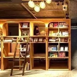 快觀察|開咖啡館只賺情懷不賺錢？他們通過場景重構月入萬
