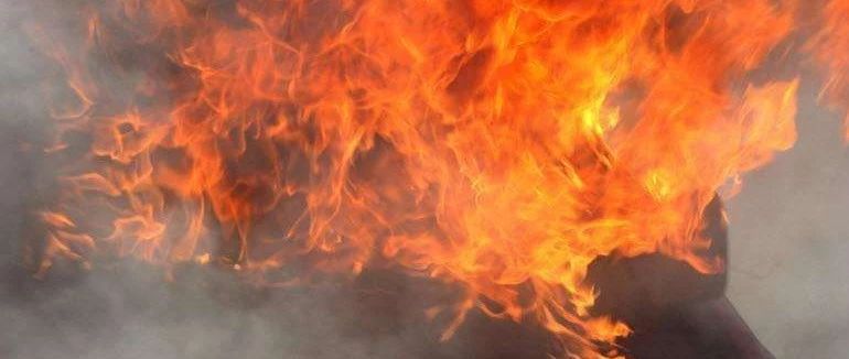 奶茶店員燒死在宿舍  老板、房東賠償萬
