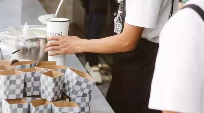 產(chǎn)品設計“套路多”：一杯有趣的奶茶，讓消費者忍不住“尖叫”