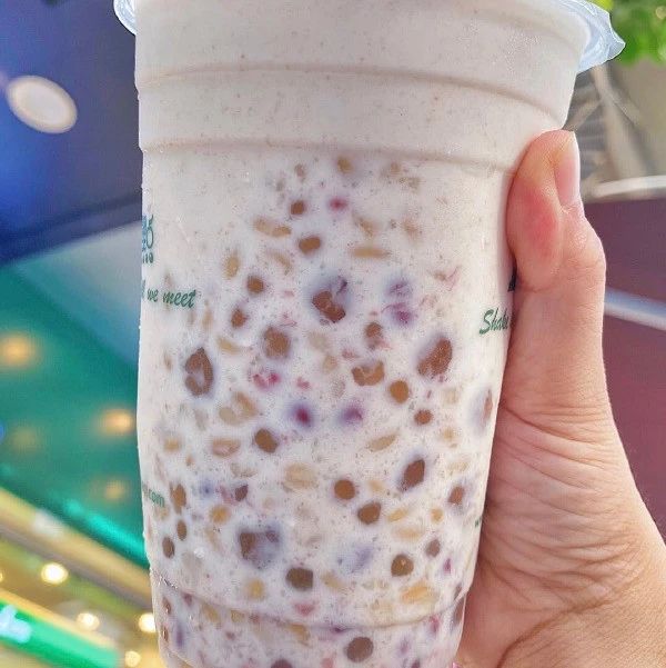 現(xiàn)在的奶茶，怎么越來(lái)越像一杯八寶粥？