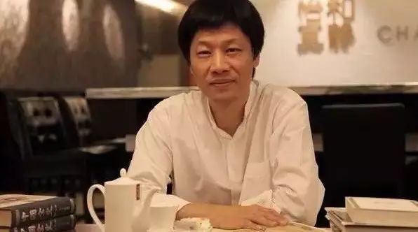 老羅看茶 | 火成現(xiàn)象級的喜茶，是在收獲時代變化的紅利