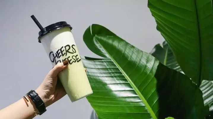 “我也無法理解，為什么會(huì)有人排隊(duì) 個(gè)小時(shí)買喜茶” | 位年輕人喝奶茶的態(tài)度