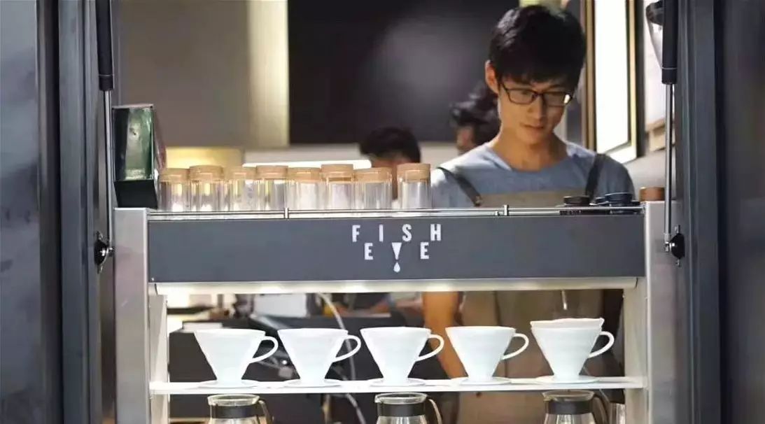 曾是國(guó)內(nèi)知名咖啡館，閉店年后，攜手沖機(jī)器人“復(fù)活” | 開(kāi)店日記