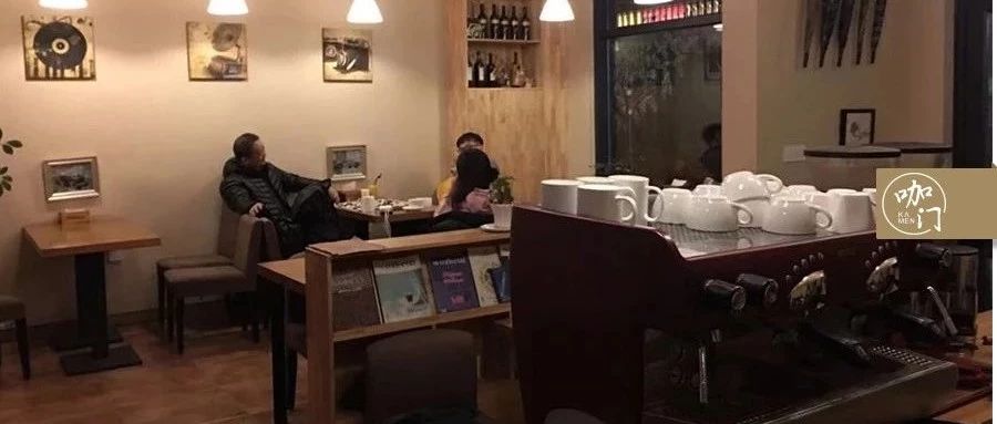㎡月入 萬+，秒殺 成咖啡館！老板人撐 年，過年都不放假