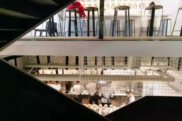 臥底喜茶北京代購群：排隊(duì)沒升級(jí)，黃牛卻“升級(jí)”不少