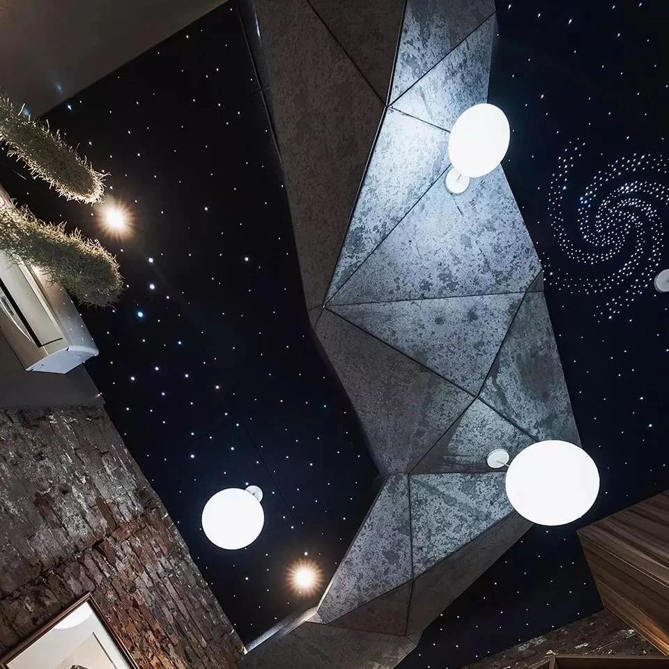 這家咖啡館，竟把“星空”搬到了室內(nèi)