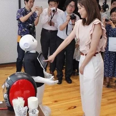 咖啡師失業(yè)開(kāi)始 馬云背后那男人計(jì)劃用機(jī)器人運(yùn)營(yíng)咖啡館